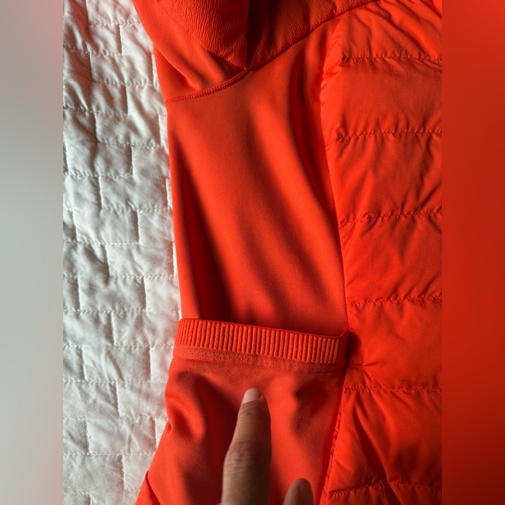 Lululemon Light Weight Puffer Down For It All Ato… - image 5